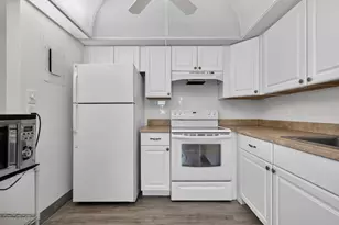 654 Saxony N, Delray Beach, FL 33446 - Photo 6