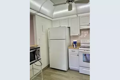 654 Saxony N, Delray Beach, FL 33446 - Photo 2