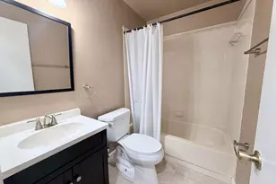 11137 NW 38th Pl, Sunrise, FL 33351 - Photo 10