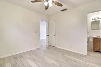 337 Mid Pines Road, Palm Springs, FL 33461 - Photo 12