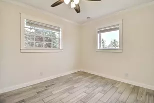 337 Mid Pines Rd, Palm Springs, FL 33461 - Photo 12