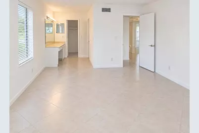 13638 Via Flora #D, Delray Beach, FL 33484 - Photo 12