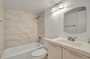 70 Camden C, West Palm Beach, FL 33417 - Photo 8