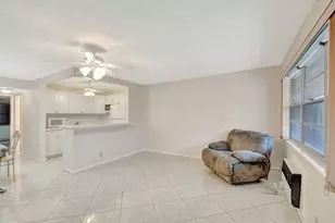 70 Camden C, West Palm Beach, FL 33417 - Photo 2