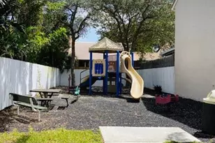 3145 N 37th Ave, Hollywood, FL 33021 - Photo 36