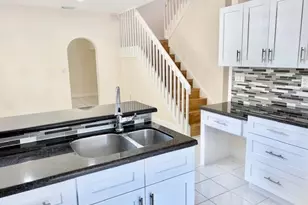 3145 N 37th Ave, Hollywood, FL 33021 - Photo 14