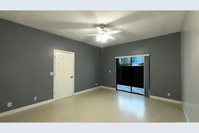 303 Waterview Drive, Palm Springs, FL 33461 - Photo 16