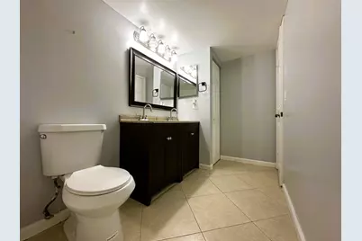 303 Waterview Drive, Palm Springs, FL 33461 - Photo 28