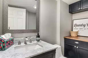 725 NW 99th Cir, Plantation, FL 33324 - Photo 20