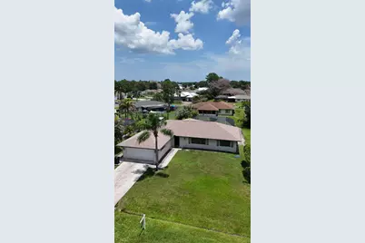 1217 SE Nancy Lane, Port Saint Lucie, FL 34983 - Photo 4