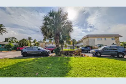 2301 SE 4th Street #12, Boynton Beach, FL 33435 - Photo 1