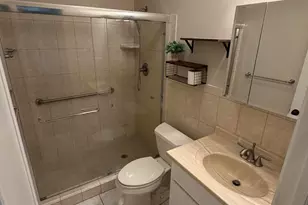 2210 NE 67th St, Fort Lauderdale, FL 33308 - Photo 12