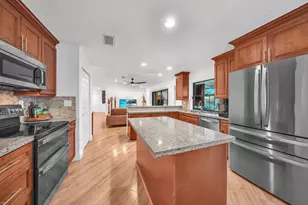 10134 Crosswind Rd, Boca Raton, FL 33498 - Photo 14