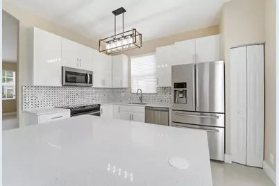 1780 Pierside Circle, Wellington, FL 33414 - Photo 2