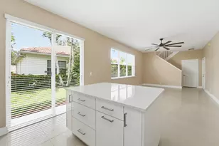 1780 Pierside Cir, Wellington, FL 33414 - Photo 4