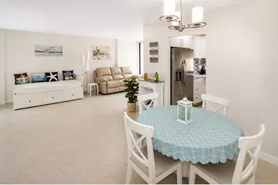 17021 N Bay Road #816, Sunny Isles Beach, FL 33160 - Photo 2