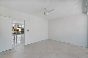 65 SE Spanish Trail, Boca Raton, FL 33432 - Photo 18