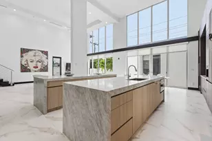 284 NE 7th St, Boca Raton, FL 33432 - Photo 22