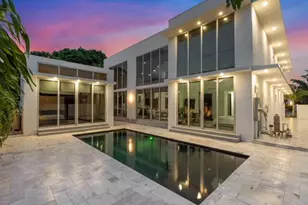 284 NE 7th St, Boca Raton, FL 33432 - Photo 4