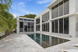 284 NE 7th St, Boca Raton, FL 33432 - Photo 12