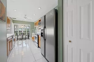 3018 Lakeshore Dr, Deerfield Beach, FL 33442 - Photo 12