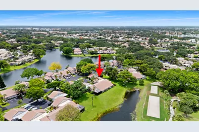 3018 Lakeshore Drive, Deerfield Beach, FL 33442 - Photo 2