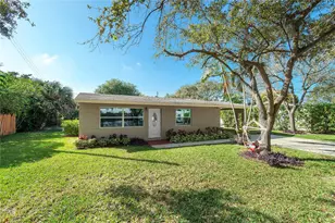 1634 NE 3rd Ave, Delray Beach, FL 33444 - Photo 1