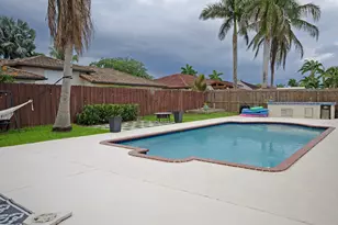 18324 SW 149th Pl, Miami, FL 33187 - Photo 6