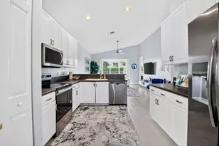 8049 Via Bolzano, Lake Worth, FL 33467 - Photo 10