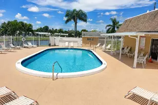 2821 Duke Ln, Delray Beach, FL 33445 - Photo 14