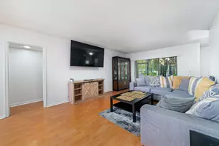 8968 W Sample Rd, Coral Springs, FL 33065 - Photo 4
