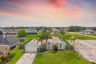 5593 NW Wesley Rd, Port Saint Lucie, FL 34986 - Photo 2