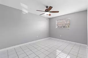 821 SW 4th St, Fort Lauderdale, FL 33315 - Photo 6