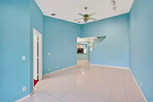 6374 Park Lake Cir, Boynton Beach, FL 33437 - Photo 10