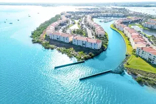35 Harbour Isle Dr W, Fort Pierce, FL 34949 - Photo 4