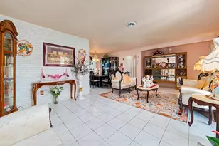 4460 NW 3rd Pl, Plantation, FL 33317 - Photo 4