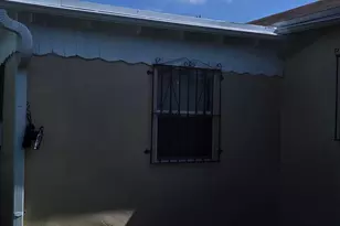 2466 NW 91st St, Miami, FL 33147 - Photo 12
