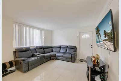 3777 NW 78th Avenue #10d, Hollywood, FL 33024 - Photo 8