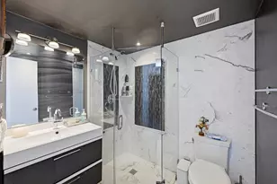 2420 SE 17th St, Fort Lauderdale, FL 33316 - Photo 20