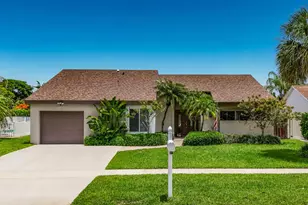16751 Redwood Way, Weston, FL 33326 - Photo 2