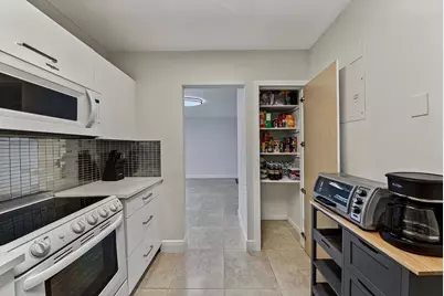 9 NE 19th Court #C112, Wilton Manors, FL 33305 - Photo 6