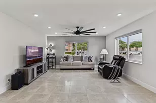 9 NE 19th Ct, Wilton Manors, FL 33305 - Photo 2