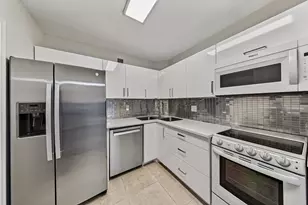 9 NE 19th Ct, Wilton Manors, FL 33305 - Photo 4