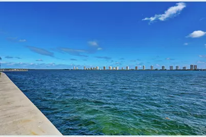 801 Lake Shore Drive #716, Lake Park, FL 33403 - Photo 34