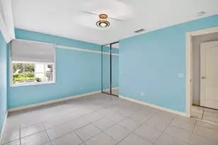 2774 Livingston Ln, West Palm Beach, FL 33411 - Photo 10