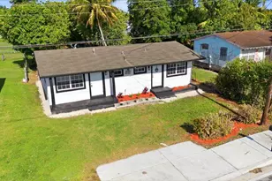 270 SW 10th Ave, South Bay, FL 33493 - Photo 2