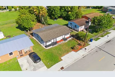 270 SW 10th Avenue #1, South Bay, FL 33493 - Photo 1