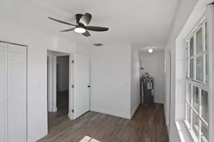 270 SW 10th Ave, South Bay, FL 33493 - Photo 28