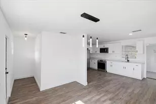 270 SW 10th Ave, South Bay, FL 33493 - Photo 6