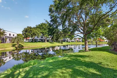 539 NW 36th Avenue, Deerfield Beach, FL 33442 - Photo 24
